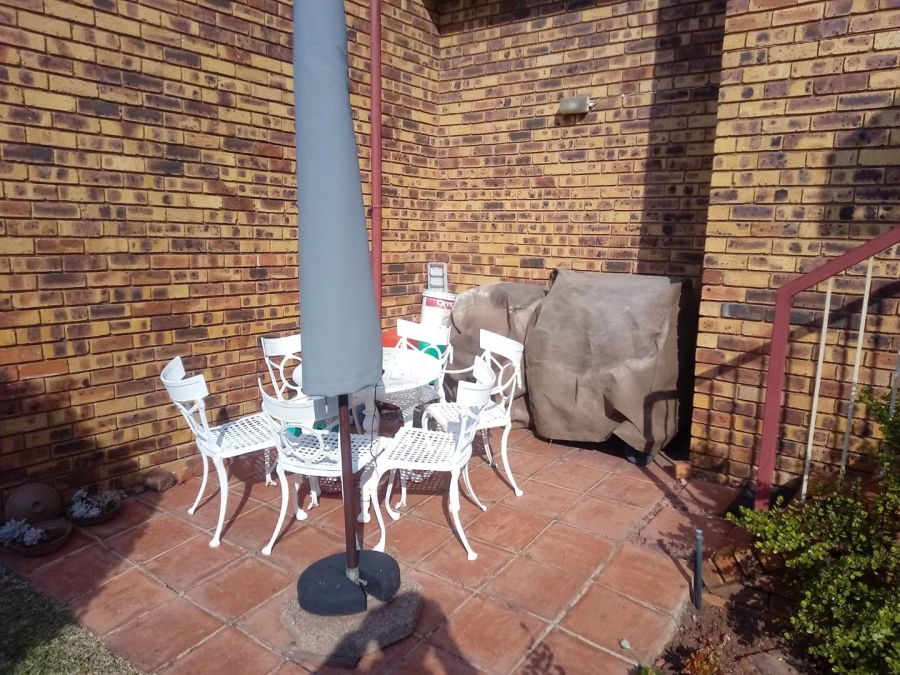 2 Bedroom Property for Sale in Amandasig Ext 7 Gauteng