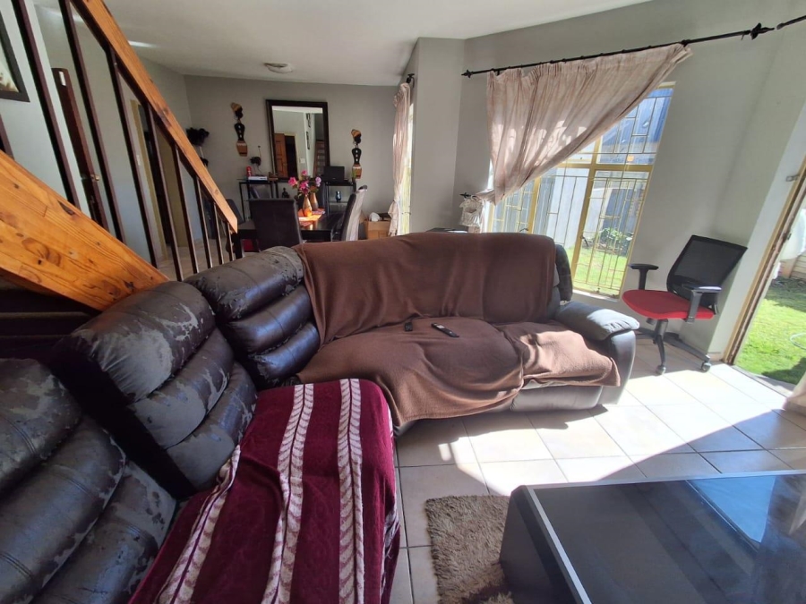 3 Bedroom Property for Sale in Eldoraigne Gauteng