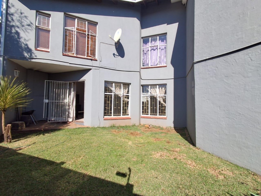 3 Bedroom Property for Sale in Eldoraigne Gauteng