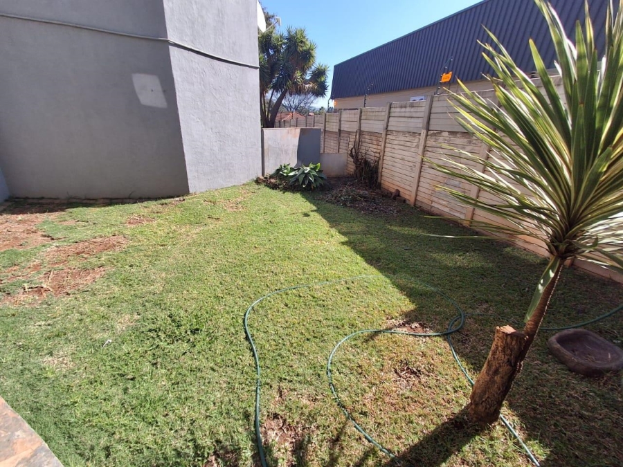 3 Bedroom Property for Sale in Eldoraigne Gauteng