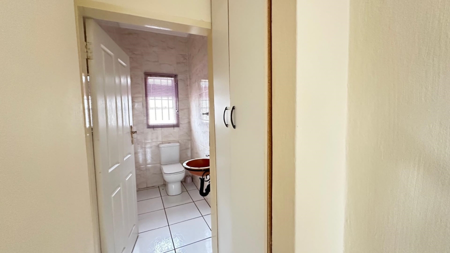 To Let 4 Bedroom Property for Rent in Ninapark Gauteng
