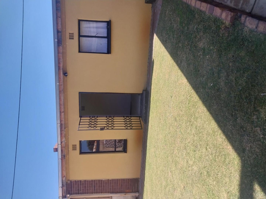 To Let 0 Bedroom Property for Rent in Robertsham Gauteng