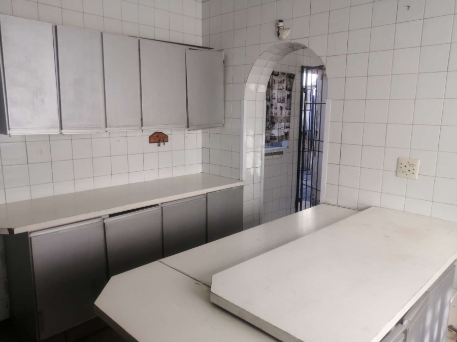 4 Bedroom Property for Sale in Rosettenville Gauteng