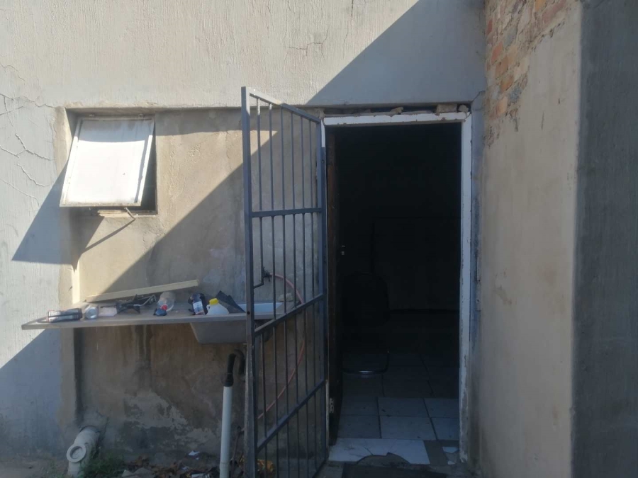 4 Bedroom Property for Sale in Rosettenville Gauteng