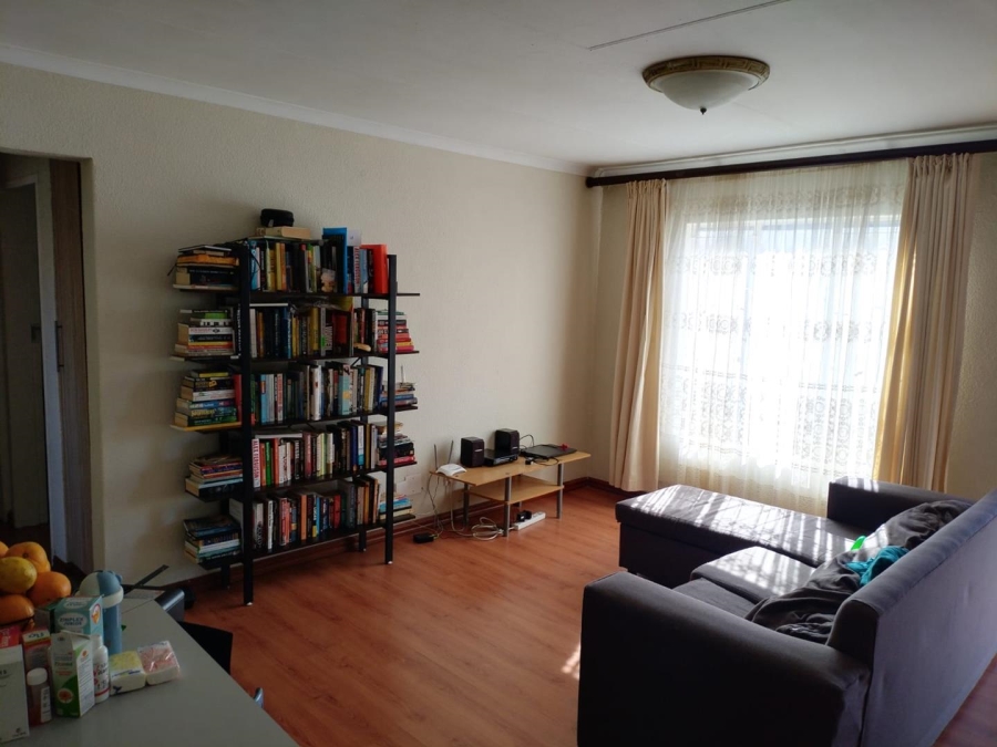 To Let 2 Bedroom Property for Rent in Lakefield Gauteng