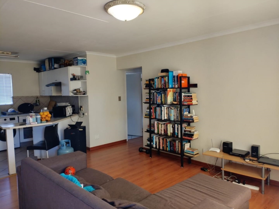 To Let 2 Bedroom Property for Rent in Lakefield Gauteng