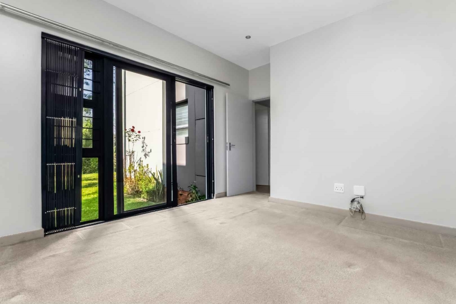3 Bedroom Property for Sale in Broadacres Gauteng