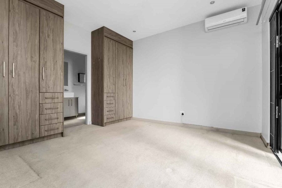 3 Bedroom Property for Sale in Broadacres Gauteng