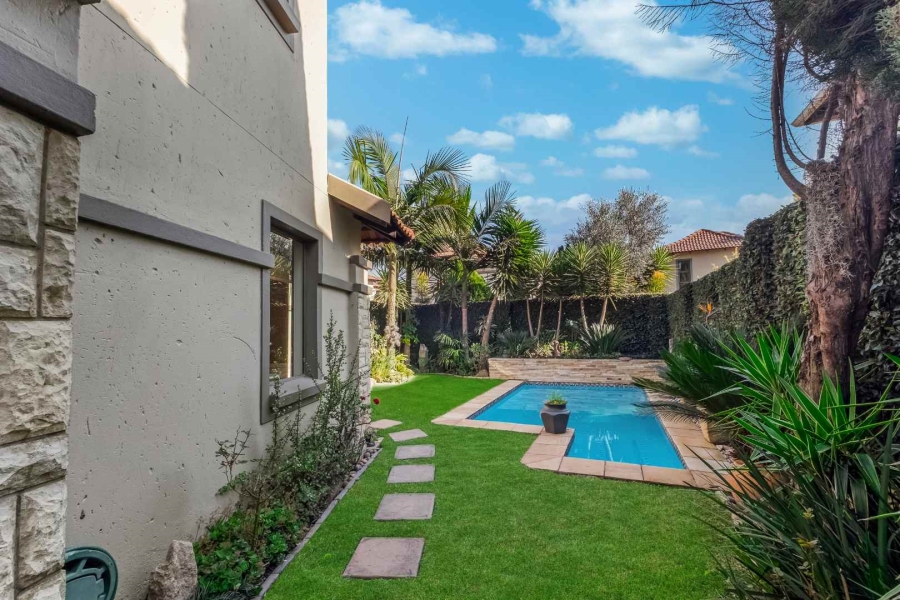 3 Bedroom Property for Sale in Broadacres Gauteng