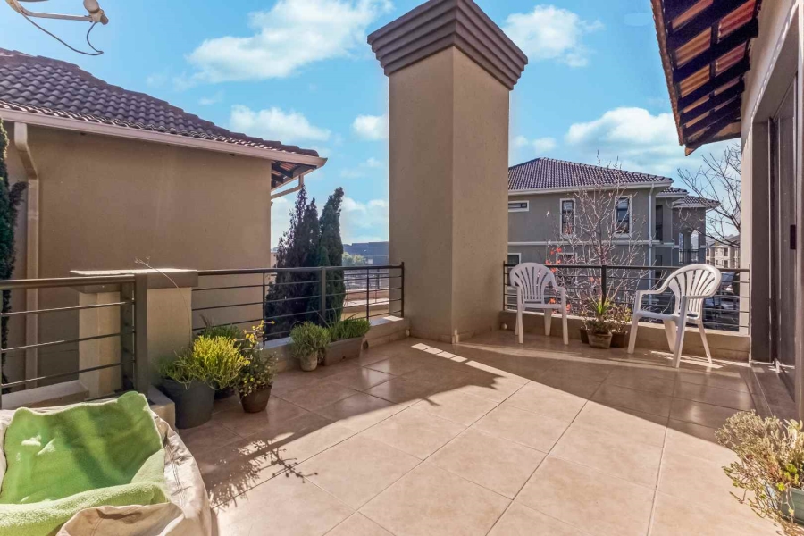 3 Bedroom Property for Sale in Broadacres Gauteng
