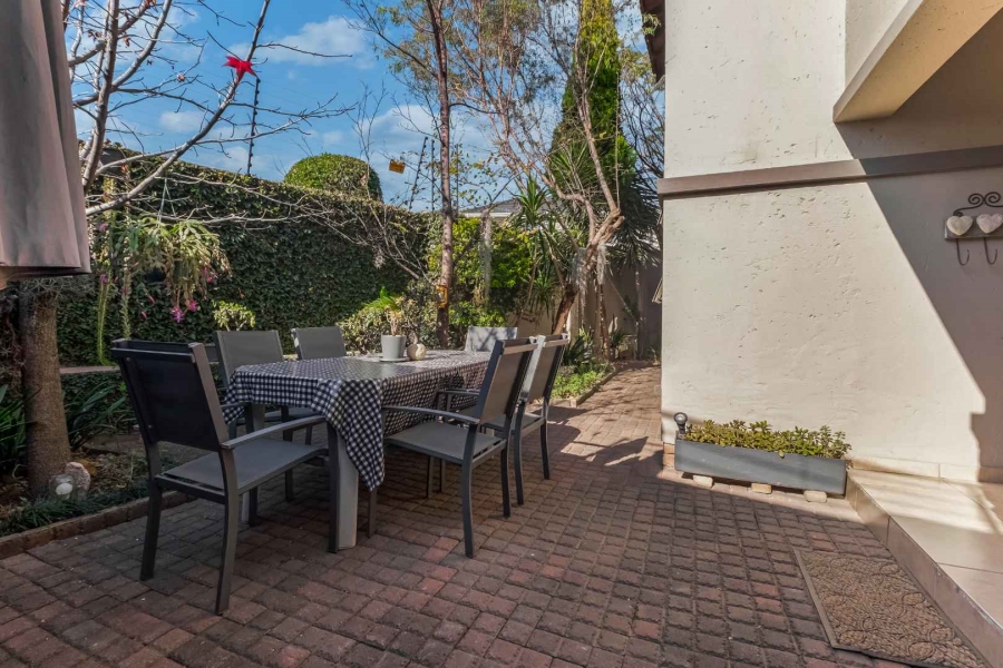3 Bedroom Property for Sale in Broadacres Gauteng