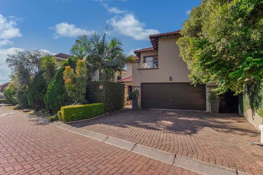 3 Bedroom Property for Sale in Broadacres Gauteng