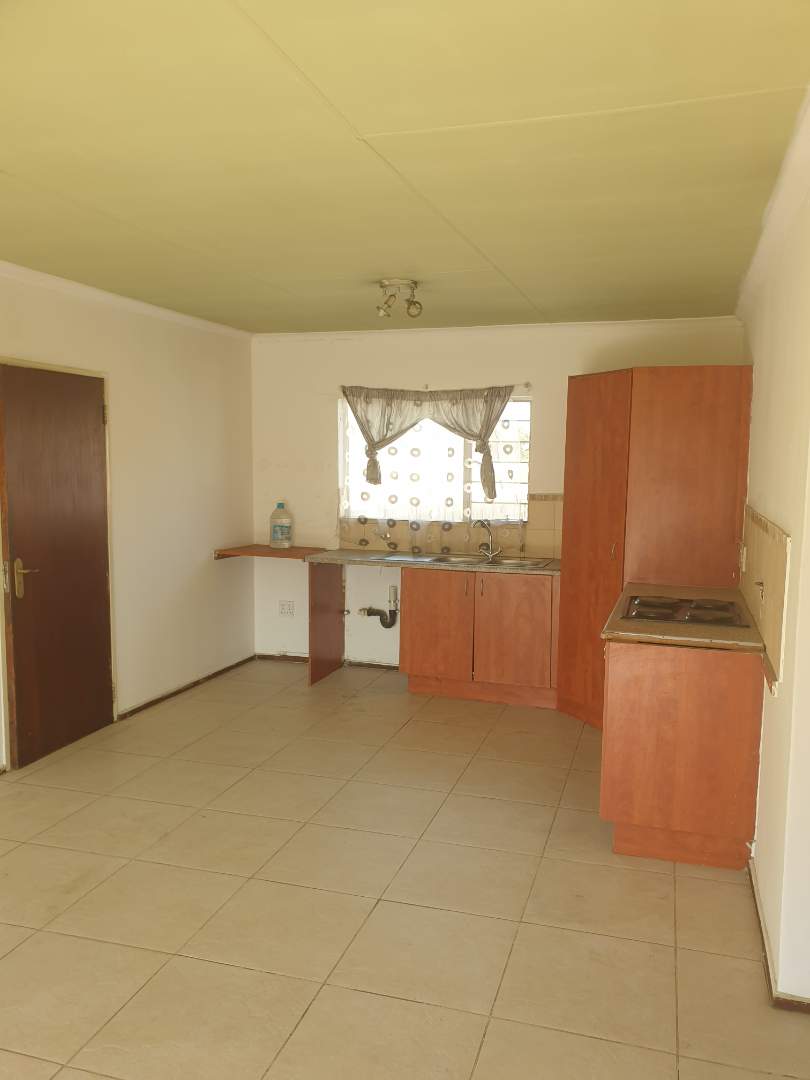 2 Bedroom Property for Sale in Kleinfontein Gauteng