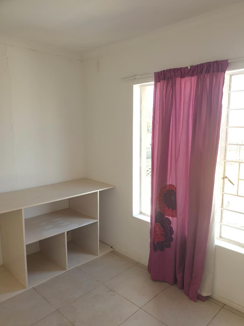 2 Bedroom Property for Sale in Kleinfontein Gauteng