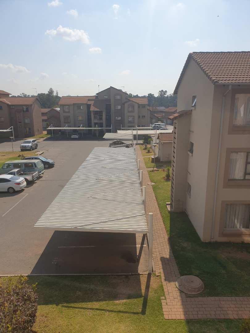 2 Bedroom Property for Sale in Kleinfontein Gauteng