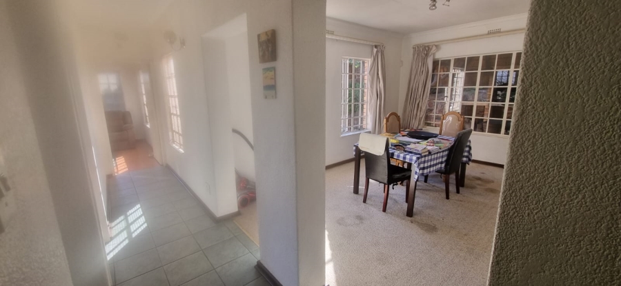4 Bedroom Property for Sale in Mulbarton Gauteng