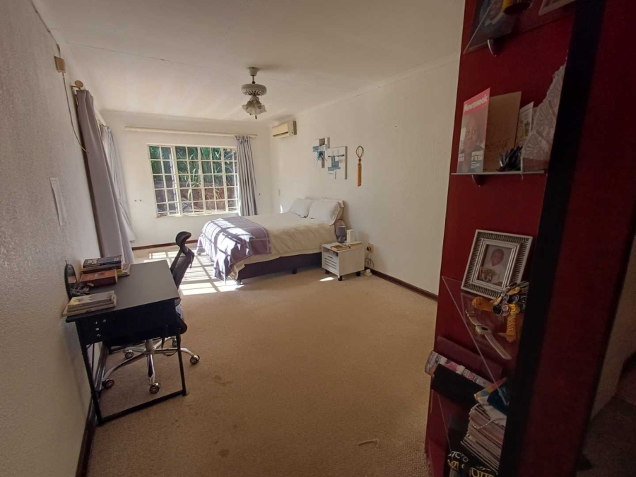 4 Bedroom Property for Sale in Mulbarton Gauteng