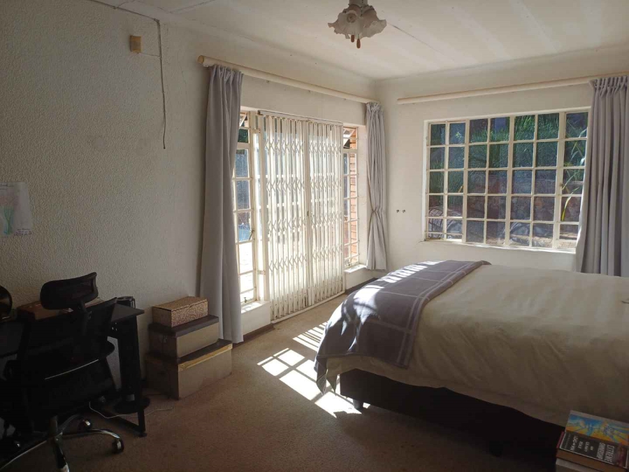4 Bedroom Property for Sale in Mulbarton Gauteng
