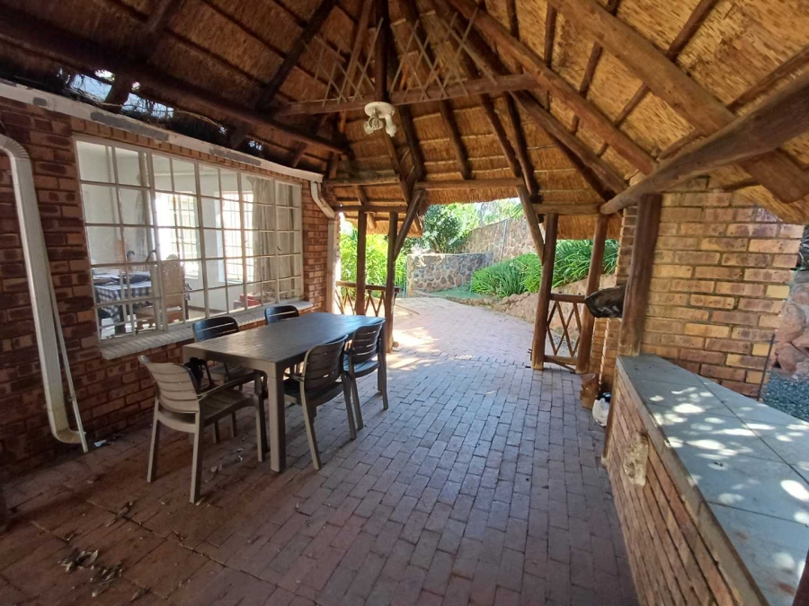 4 Bedroom Property for Sale in Mulbarton Gauteng