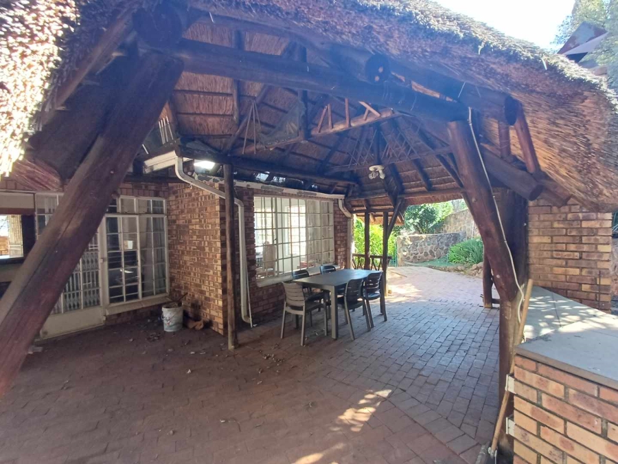 4 Bedroom Property for Sale in Mulbarton Gauteng