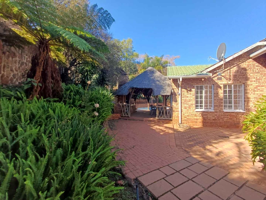 4 Bedroom Property for Sale in Mulbarton Gauteng