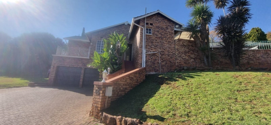 4 Bedroom Property for Sale in Mulbarton Gauteng