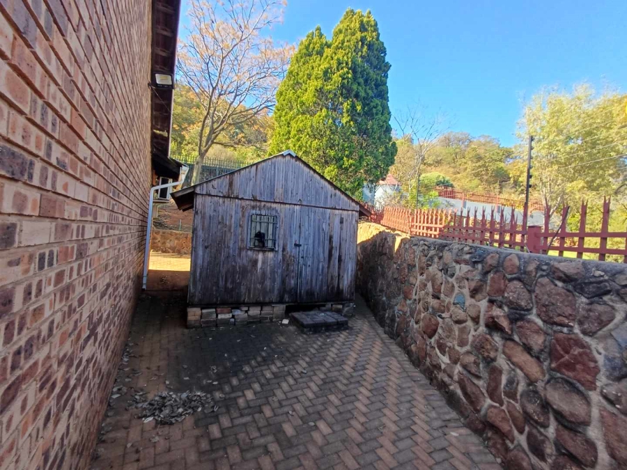 4 Bedroom Property for Sale in Mulbarton Gauteng