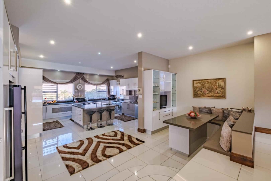 5 Bedroom Property for Sale in Blue Saddle Ranches Gauteng