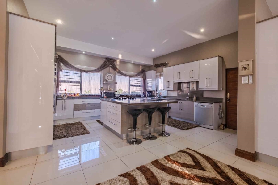 5 Bedroom Property for Sale in Blue Saddle Ranches Gauteng