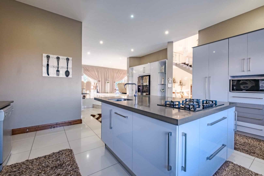 5 Bedroom Property for Sale in Blue Saddle Ranches Gauteng