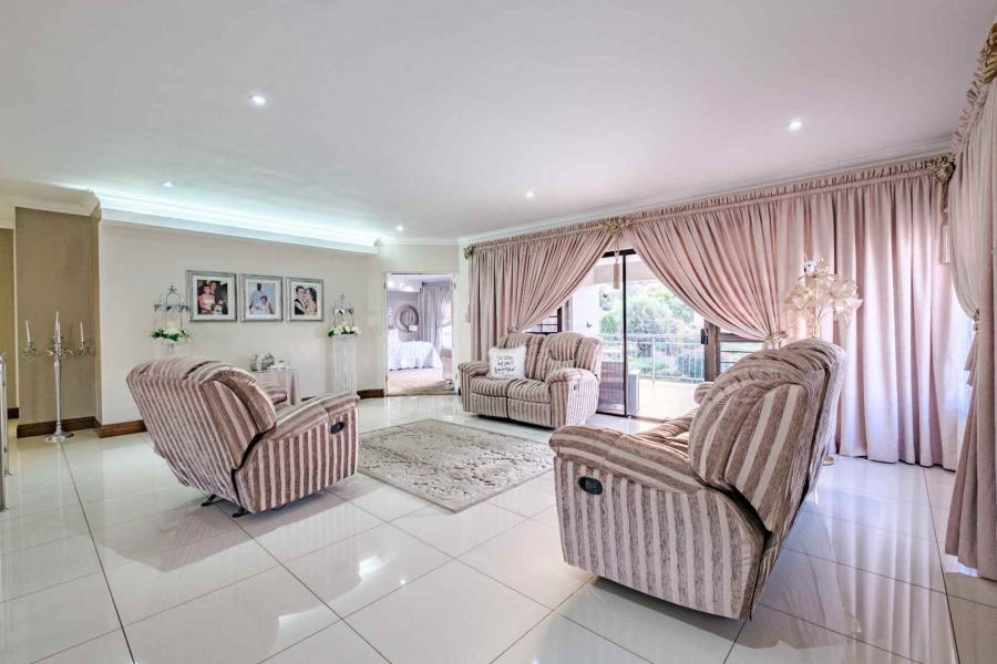 5 Bedroom Property for Sale in Blue Saddle Ranches Gauteng