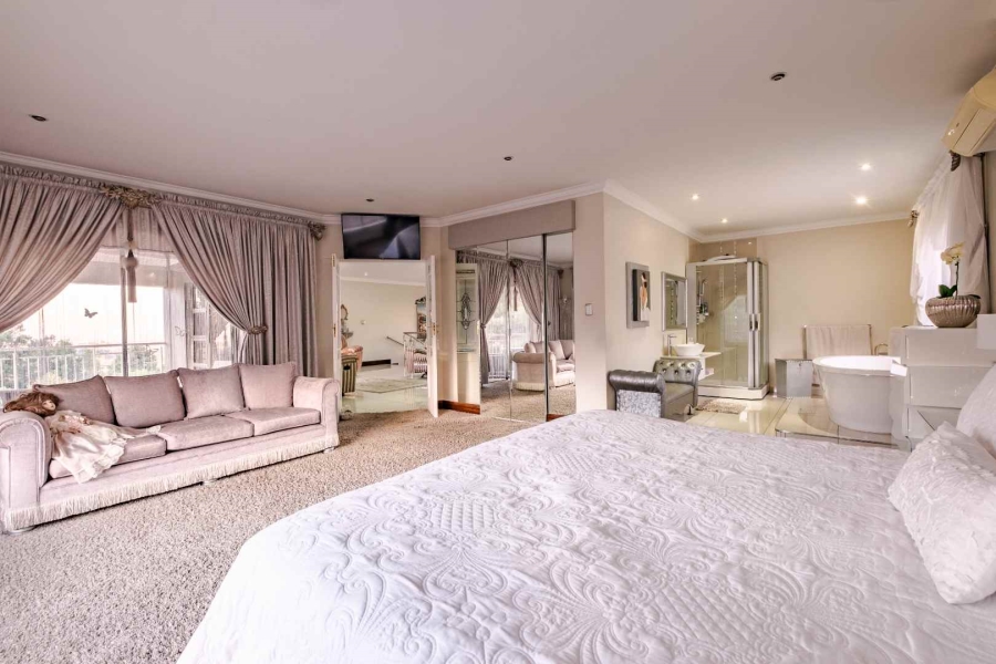 5 Bedroom Property for Sale in Blue Saddle Ranches Gauteng