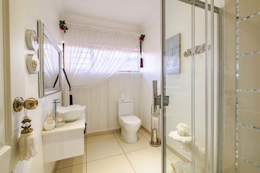 5 Bedroom Property for Sale in Blue Saddle Ranches Gauteng
