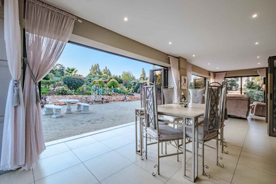 5 Bedroom Property for Sale in Blue Saddle Ranches Gauteng