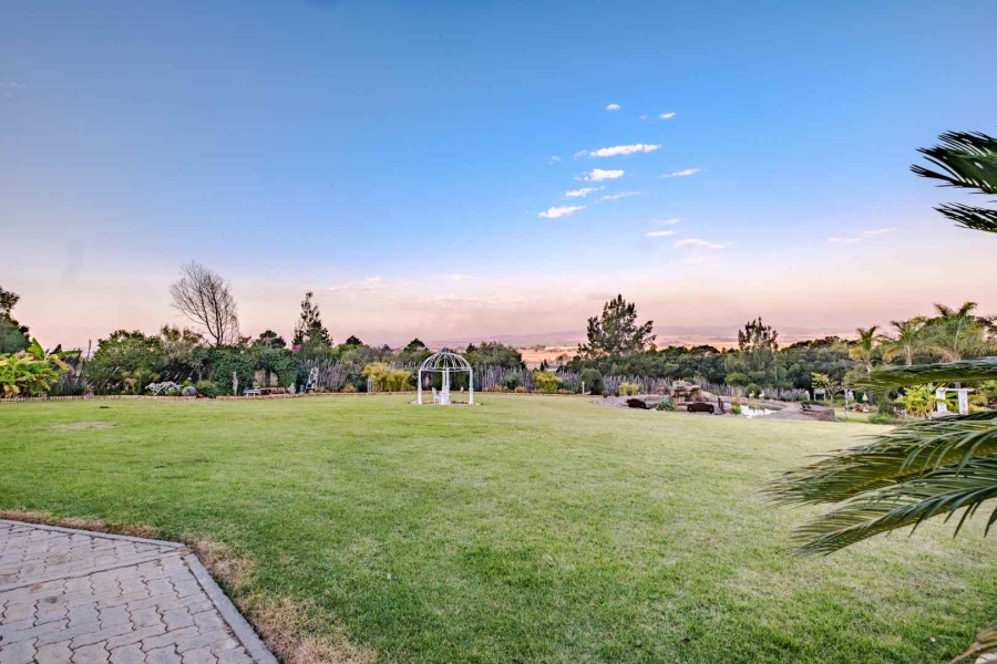 5 Bedroom Property for Sale in Blue Saddle Ranches Gauteng