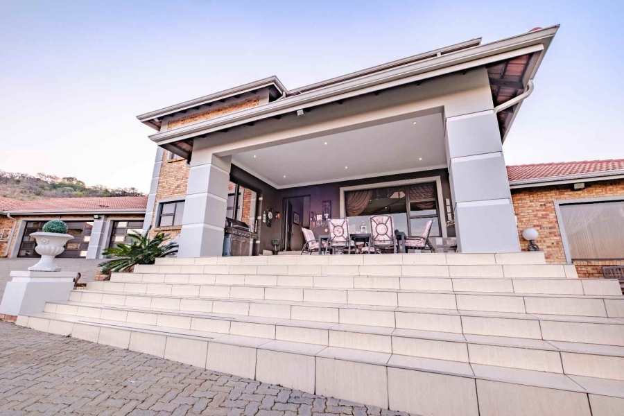 5 Bedroom Property for Sale in Blue Saddle Ranches Gauteng