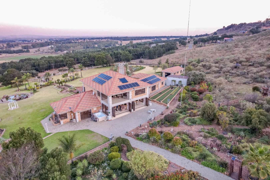 5 Bedroom Property for Sale in Blue Saddle Ranches Gauteng