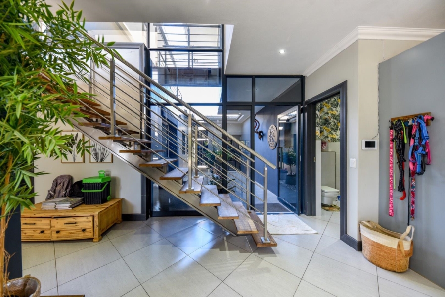 4 Bedroom Property for Sale in Lombardy Estate Gauteng
