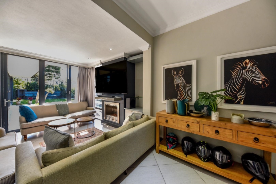 4 Bedroom Property for Sale in Lombardy Estate Gauteng