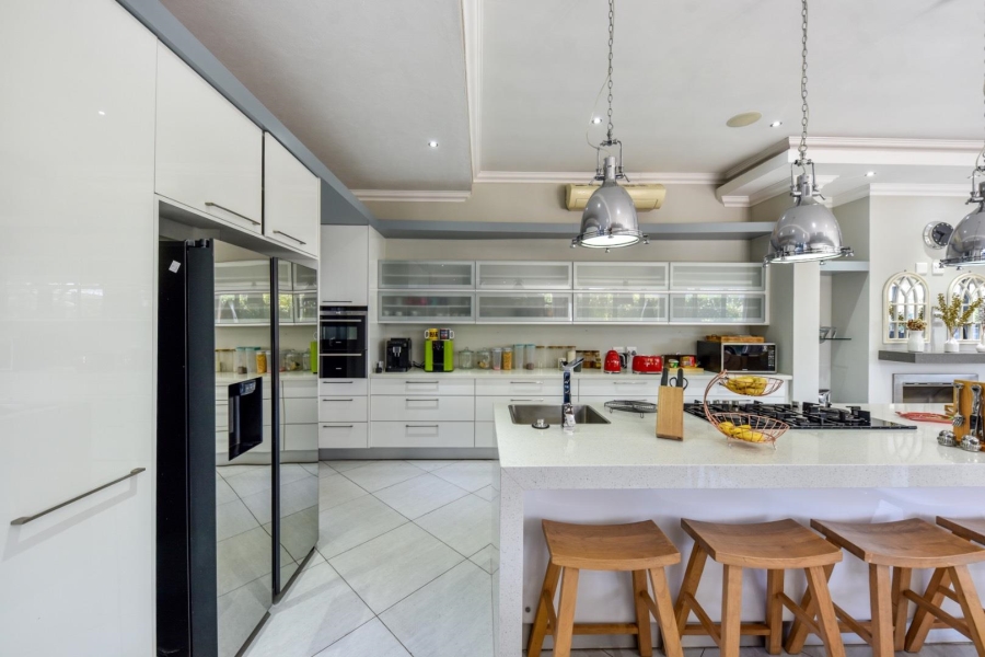 4 Bedroom Property for Sale in Lombardy Estate Gauteng