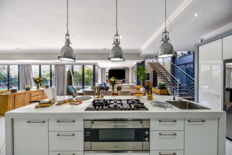 4 Bedroom Property for Sale in Lombardy Estate Gauteng
