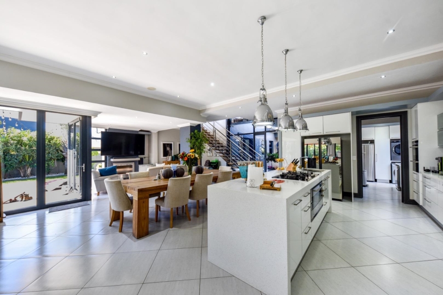 4 Bedroom Property for Sale in Lombardy Estate Gauteng