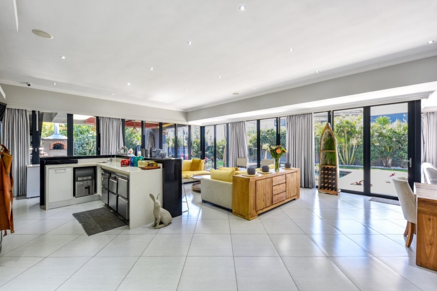 4 Bedroom Property for Sale in Lombardy Estate Gauteng