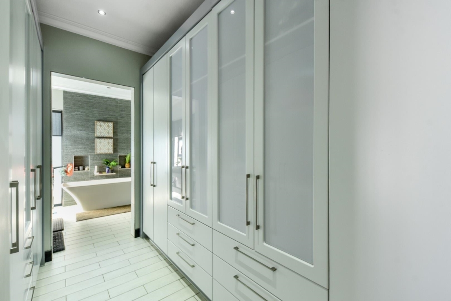 4 Bedroom Property for Sale in Lombardy Estate Gauteng