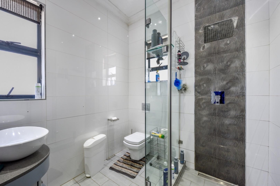 4 Bedroom Property for Sale in Lombardy Estate Gauteng