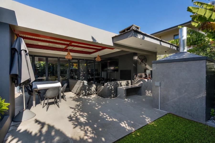 4 Bedroom Property for Sale in Lombardy Estate Gauteng