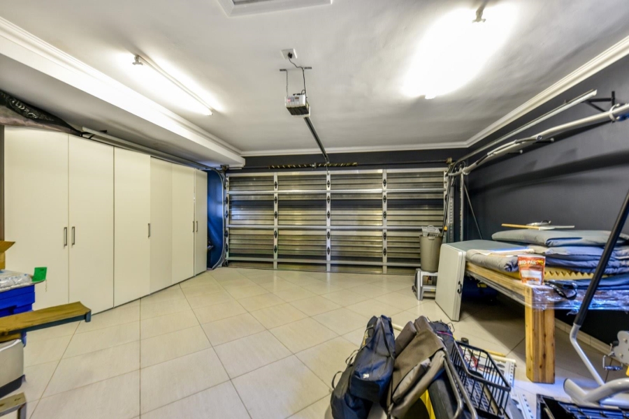4 Bedroom Property for Sale in Lombardy Estate Gauteng