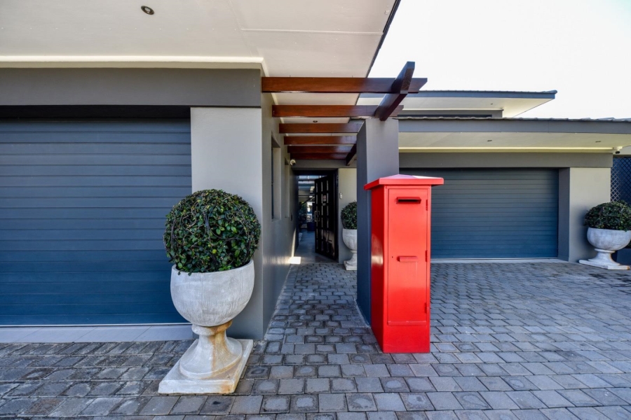 4 Bedroom Property for Sale in Lombardy Estate Gauteng