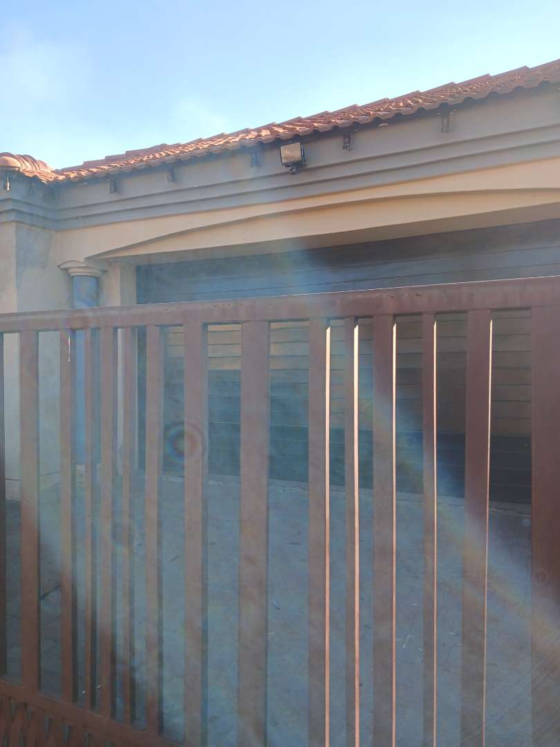 3 Bedroom Property for Sale in Nkwe Estate Gauteng