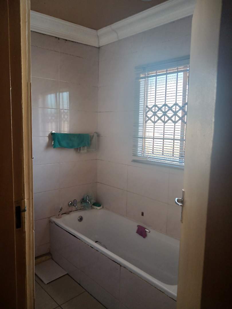 3 Bedroom Property for Sale in Nkwe Estate Gauteng